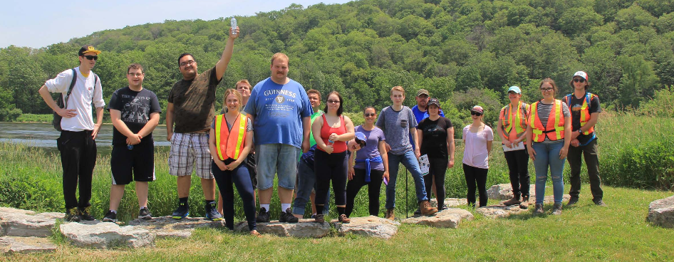 STARS-Taryn-photo-of-NC-students-wetland-trail.png