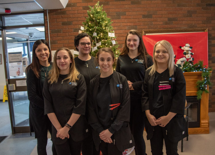 20181206_Hairstyling_Retirement_Welland-7302-1.jpg