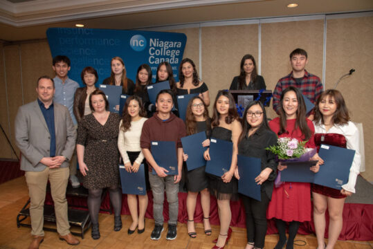 20181214_JB_International_EAP_Fall_Graduation-45-002-scaled.jpg