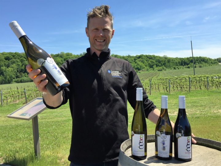 Gavin-Robertson-ON-Wine-Award-winners-.jpg