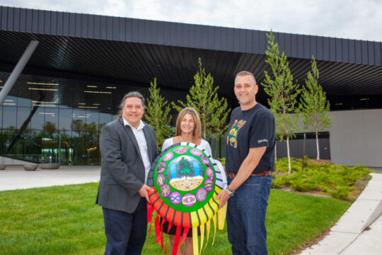 Rick-Anderson-Michele-Elise-Burnett-Wade-Stayzer-pose-for-a-photo-in-celebration-of-Niagara-College-Meridian-supporting-Indigenous-programming-at-N22-CSGs-Credit-James-Ruddy-scaled.jpeg