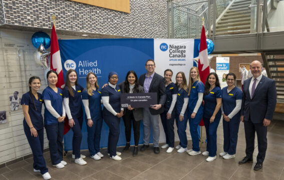 202309331_Minister_Khera_Seniors_AHI_Dental-03212-scaled.jpg