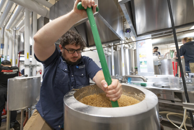 20231206_Brewery_Award_StNick_NCC_4210-scaled.jpg