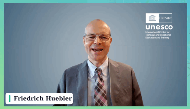 Photo-1_-Friedrich-Huebler-Snapshot.png