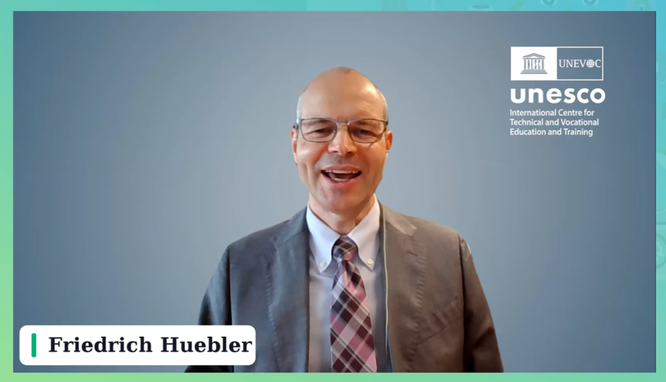 Photo-1_-Friedrich-Huebler-Snapshot.png