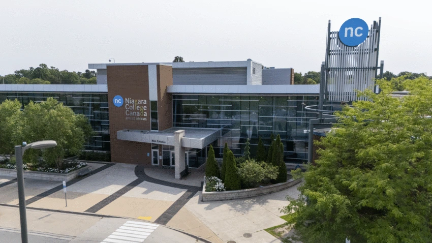 Campus.webp